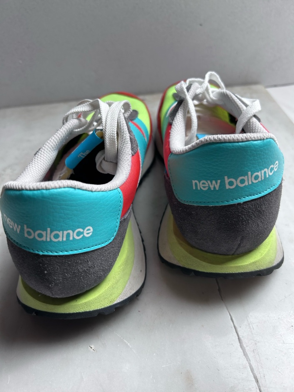 New Balance 237 Neon Lime, Teal & Red Retro Runner men’s size 10 - Picture 3 of 11